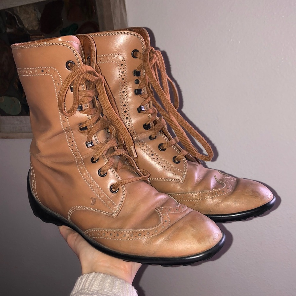 Tod’s Leather Boots - Vintage Look